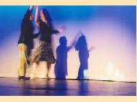 Rabatt f�r Best Agers bei Neckermann: Morgengymnastik, Gruppen-Wanderungen oder Tanzunterricht inbegriffen